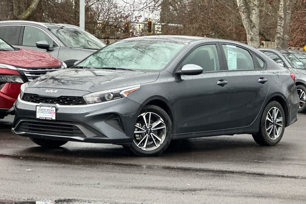 2023 Kia Forte LXS FWD