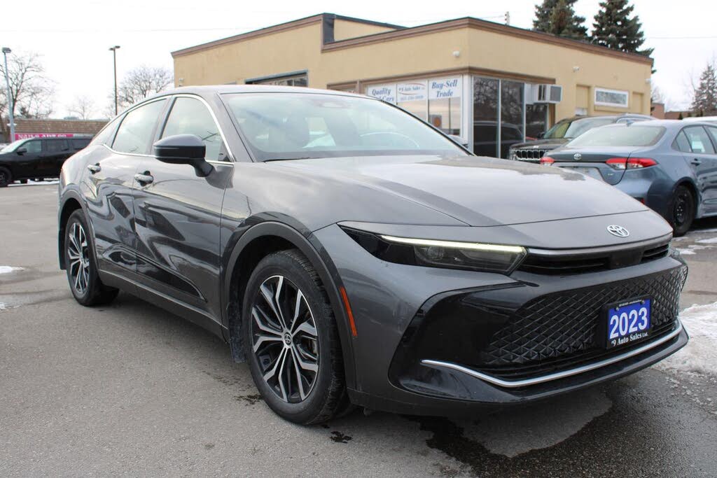 2023 Toyota Crown XLE AWD