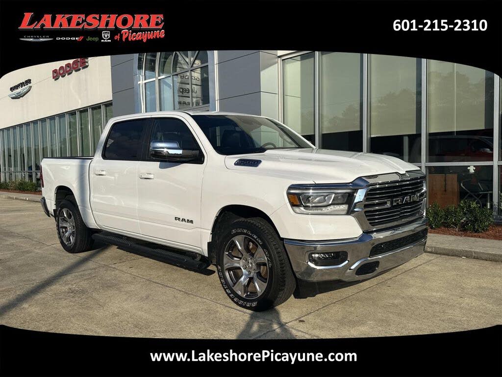 2023 RAM 1500 Laramie Crew Cab 4WD