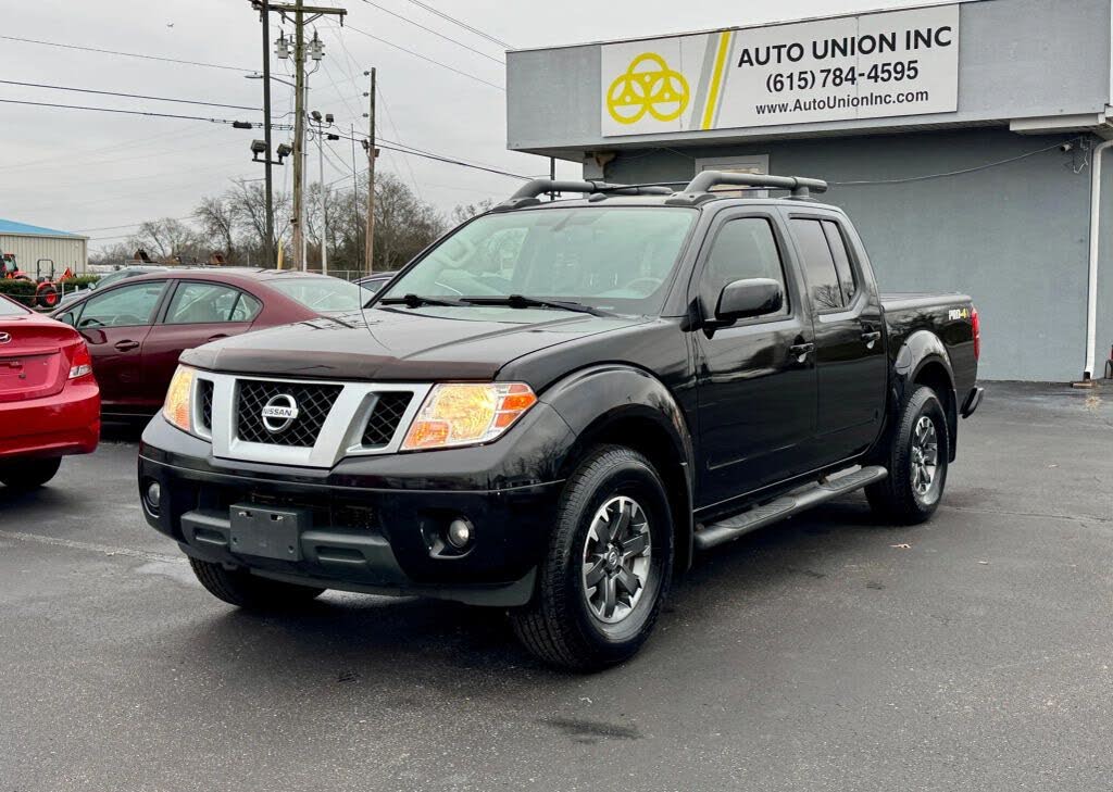 2017 Nissan Frontier PRO-4X Crew Cab 4WD