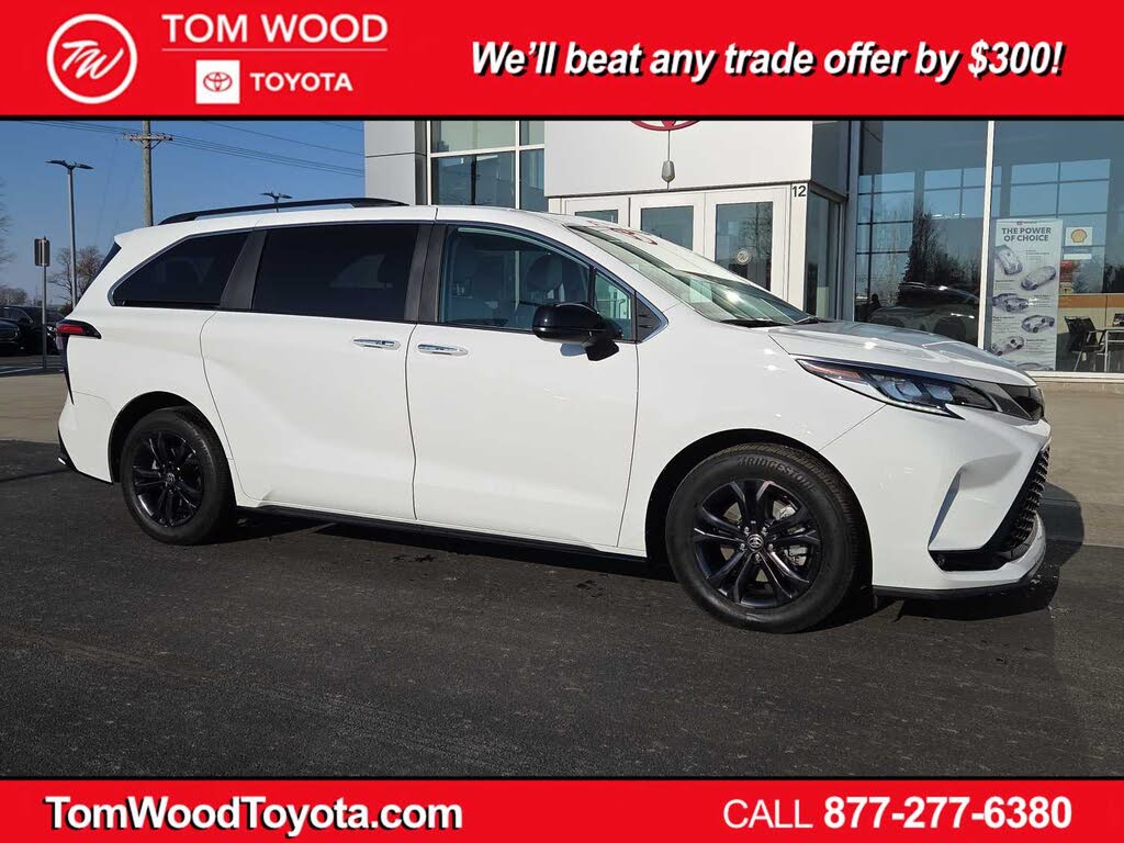 2024 Toyota Sienna XSE 7-Passenger AWD