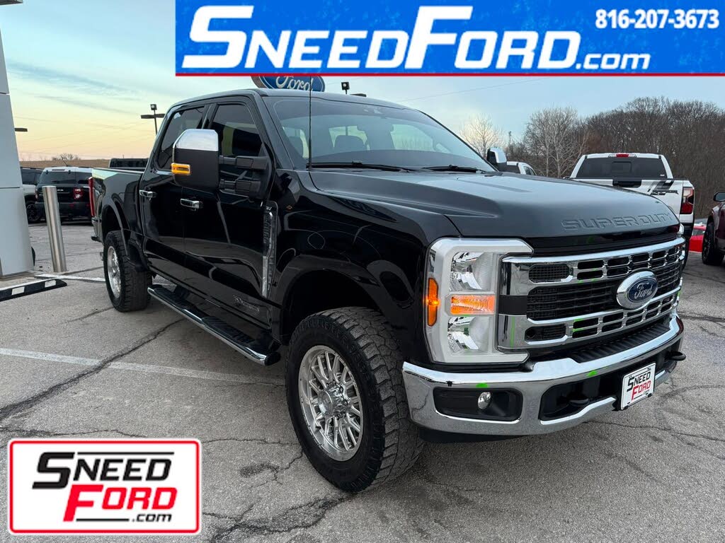 2025 Ford F-250 Super Duty XLT Crew Cab 4WD