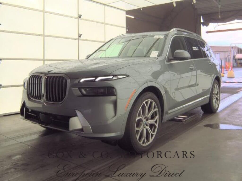 2025 BMW X7 xDrive40i AWD