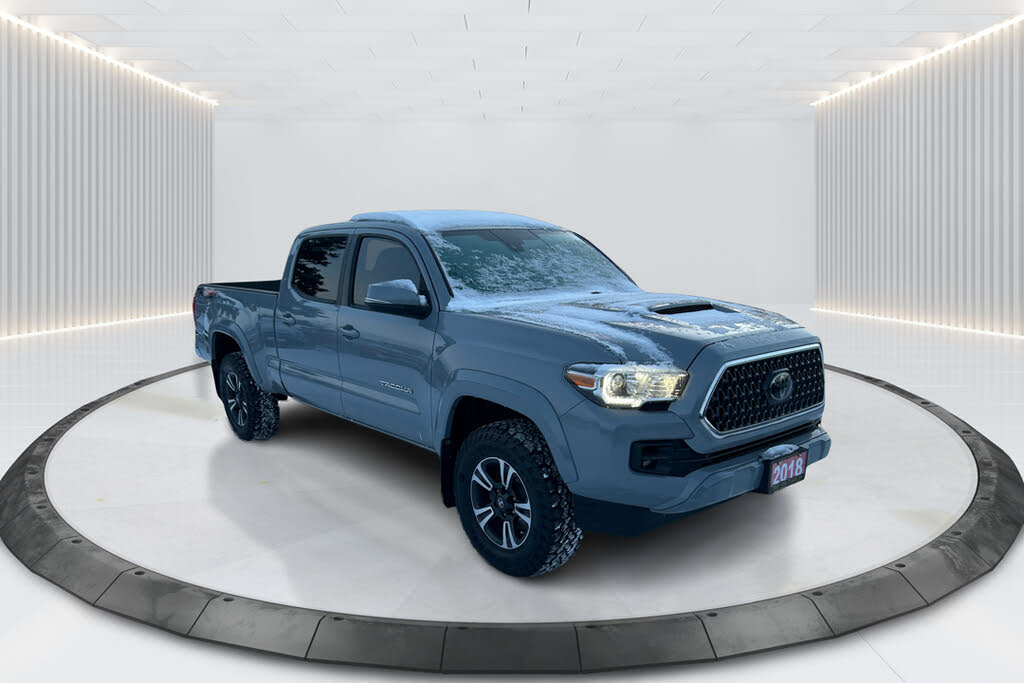 2018 Toyota Tacoma SR5 V6 Double Cab LB 4WD