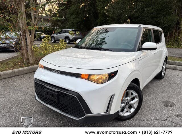 2025 Kia Soul LX FWD