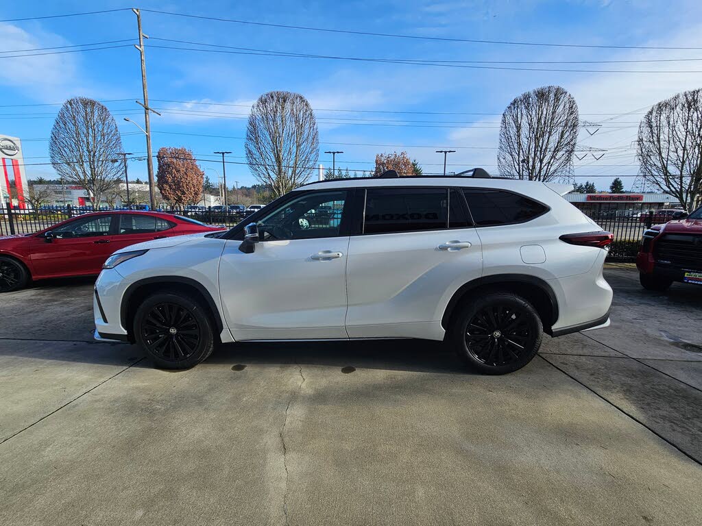 2026 Toyota Highlander XSE AWD