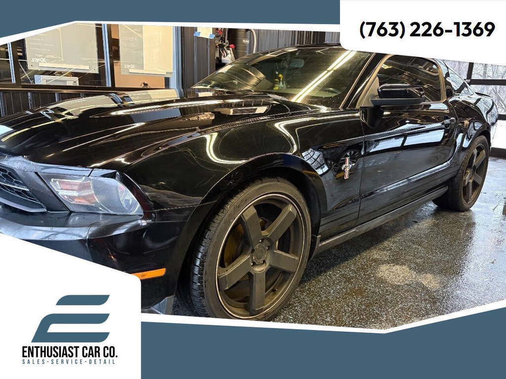 2010 Ford Mustang V6 Coupe RWD