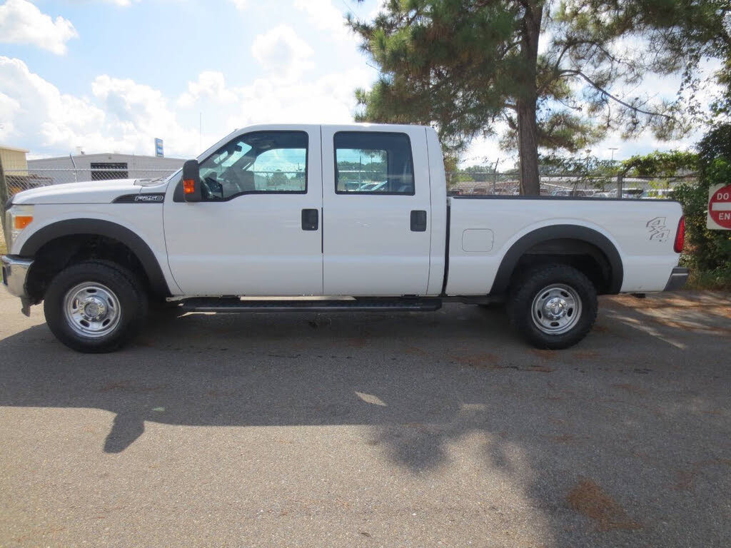 2012 Ford F-250 Super Duty XL Crew Cab 4WD