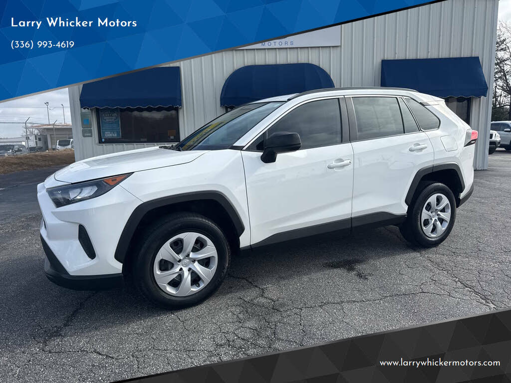 2019 Toyota RAV4 LE FWD