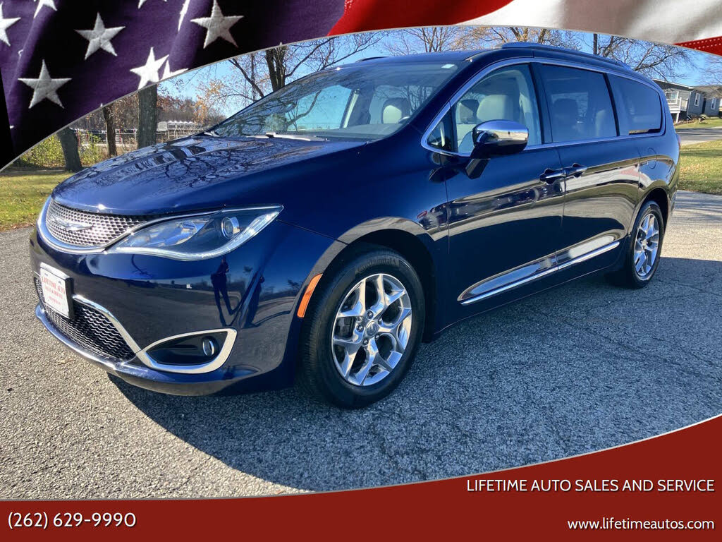 2017 Chrysler Pacifica Limited FWD