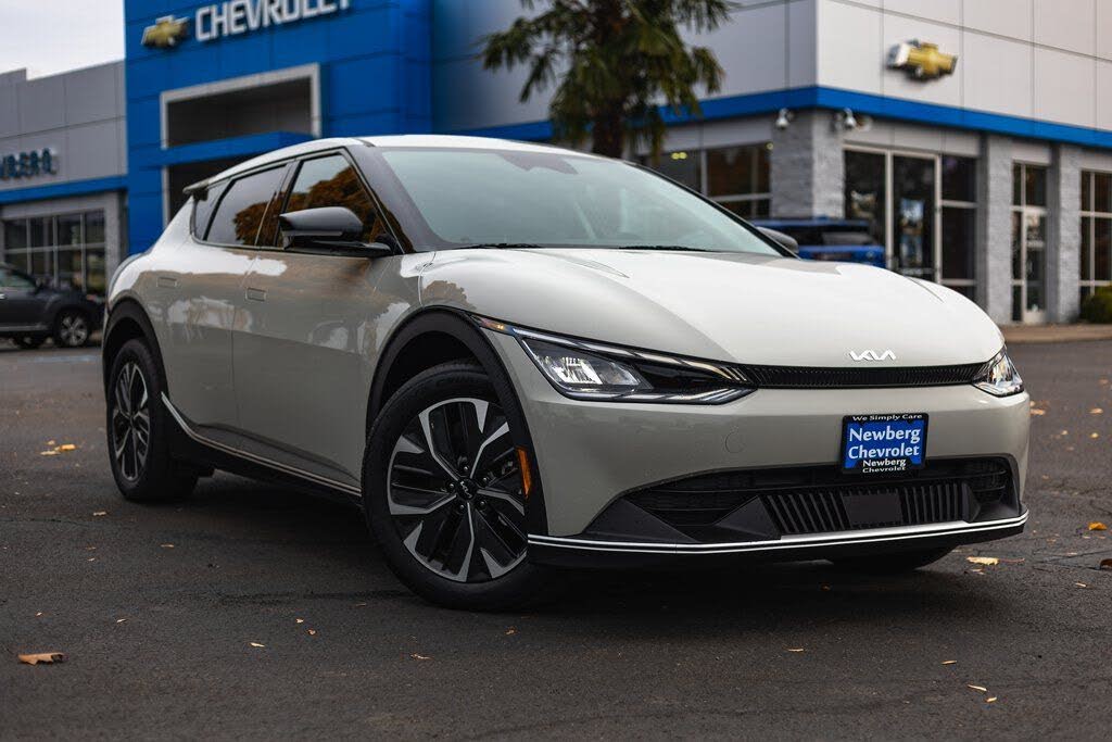 2024 Kia EV6 Light Long Range AWD