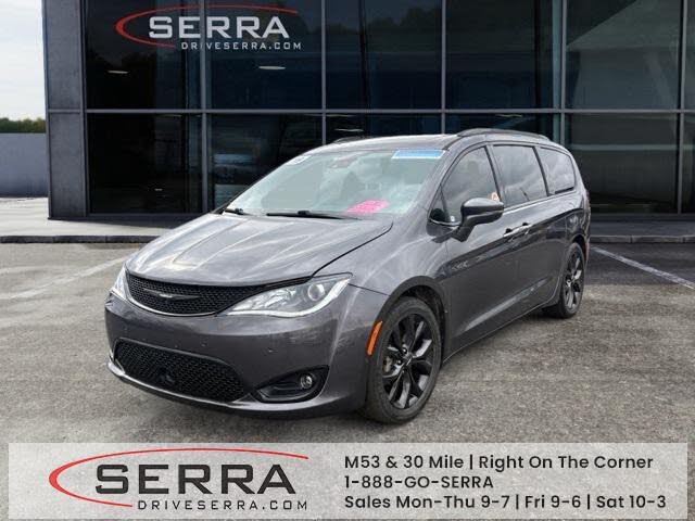 2019 Chrysler Pacifica Limited FWD