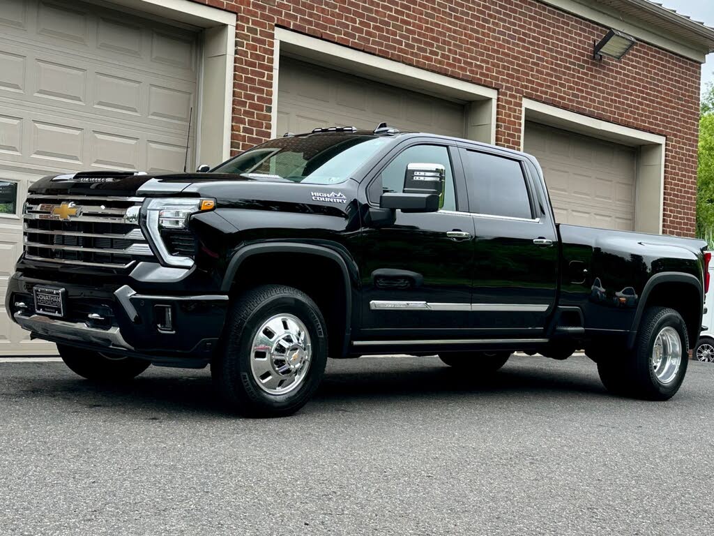 2024 Chevrolet Silverado 3500HD High Country Crew Cab 4WD