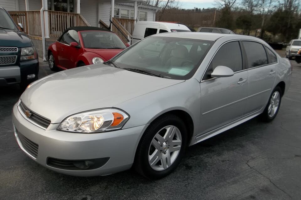 2011 Chevrolet Impala LT FWD
