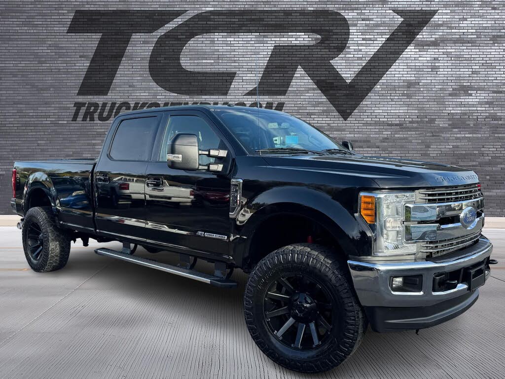 2017 Ford F-350 Super Duty Lariat Crew Cab 4WD