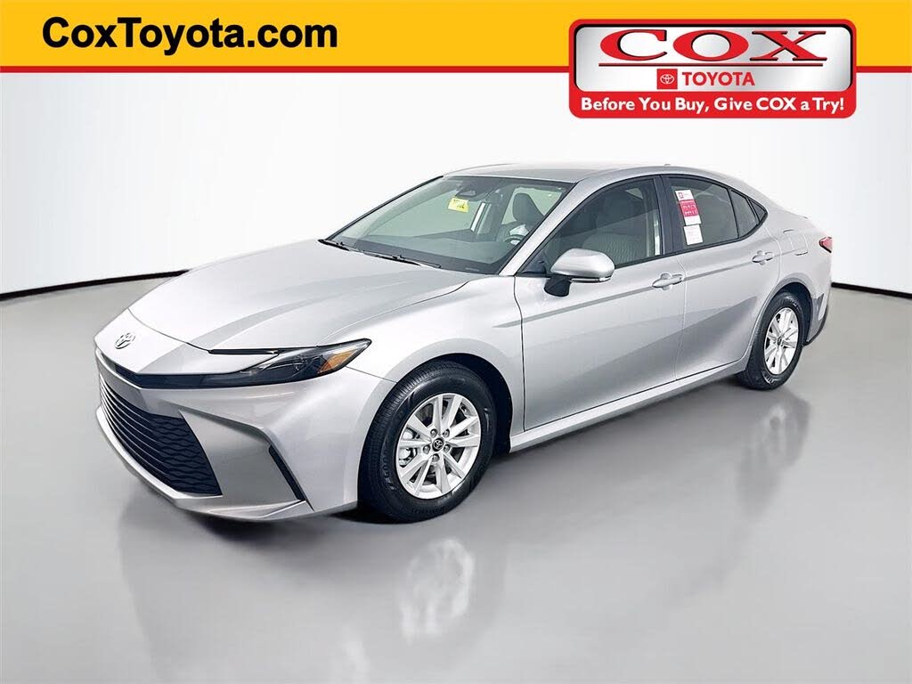 2026 Toyota Camry LE FWD