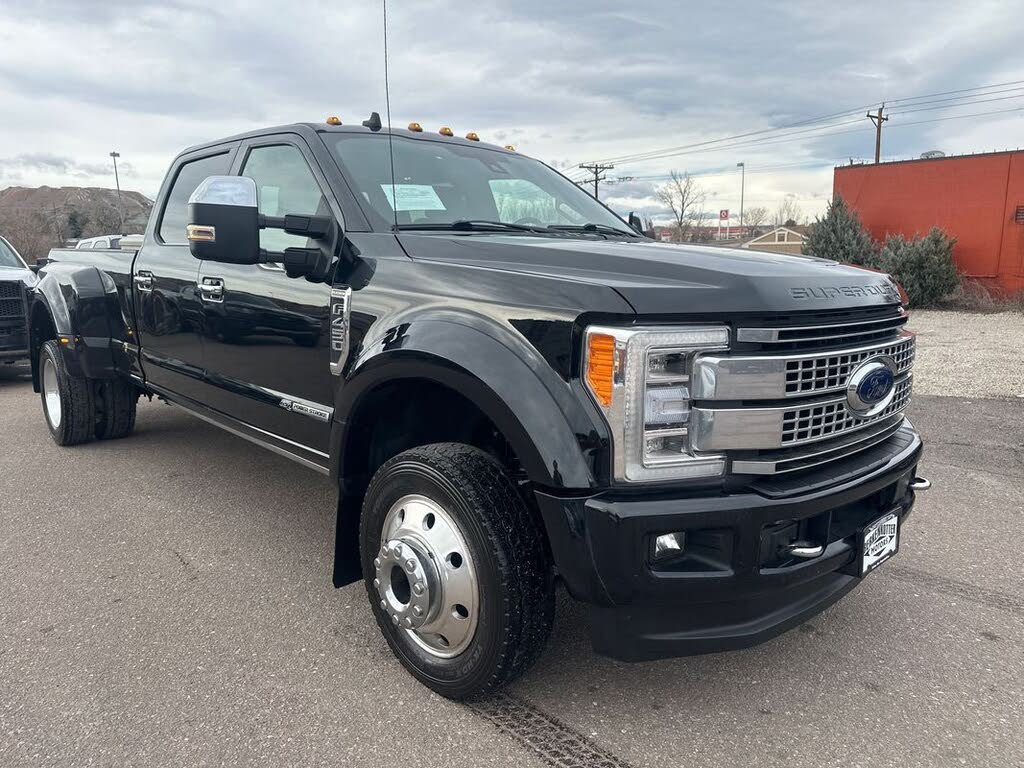 2019 Ford F-450 Super Duty Platinum Crew Cab LB DRW 4WD
