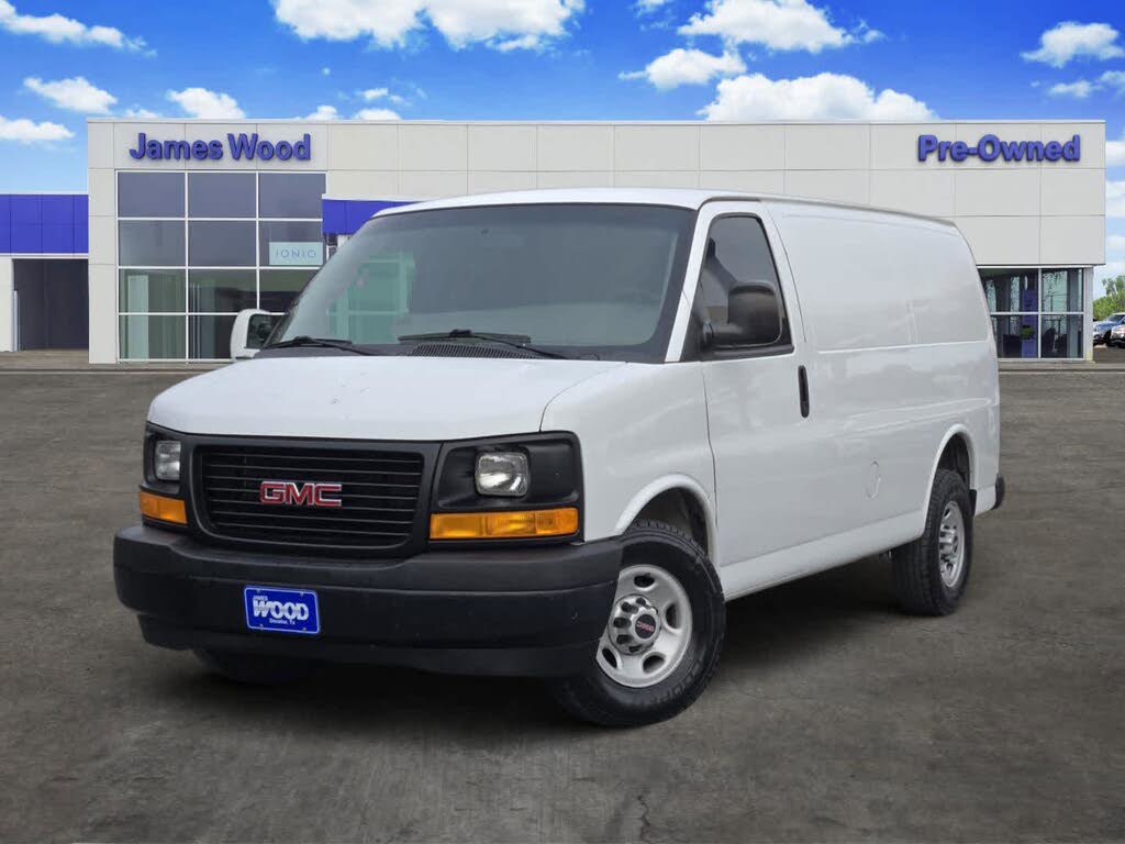 2017 GMC Savana Cargo 2500 RWD