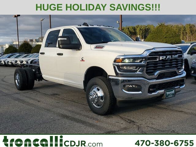 2026 RAM 3500 Chassis Tradesman Crew Cab LB DRW 4WD
