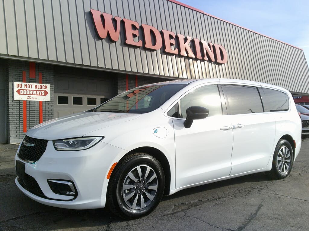 2024 Chrysler Pacifica Hybrid Select FWD