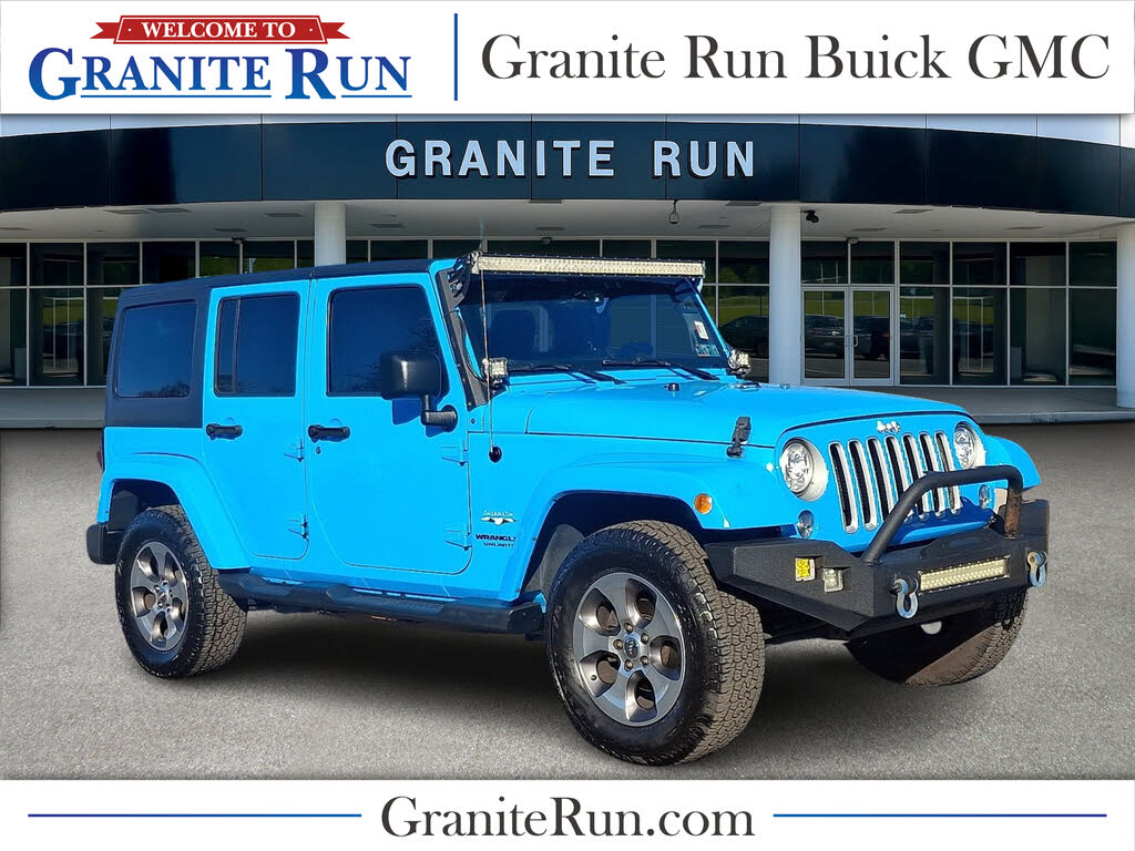 2017 Jeep Wrangler Unlimited Sahara 4WD