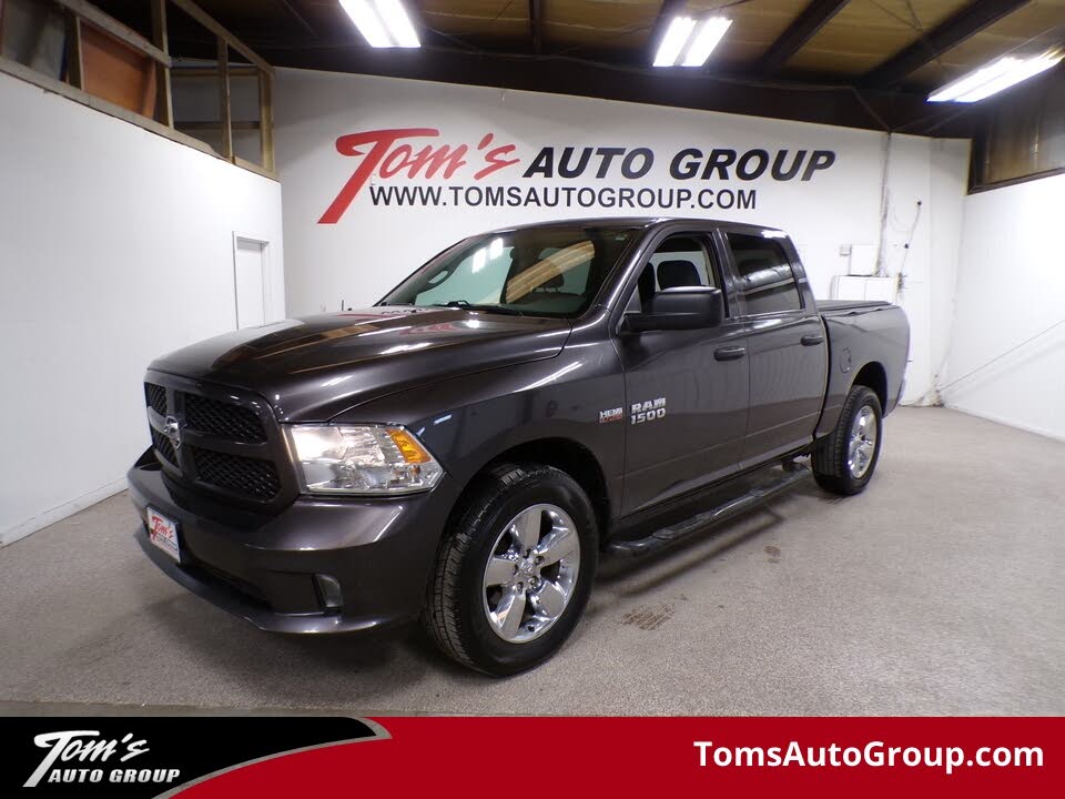 2018 RAM 1500 Express Crew Cab 4WD