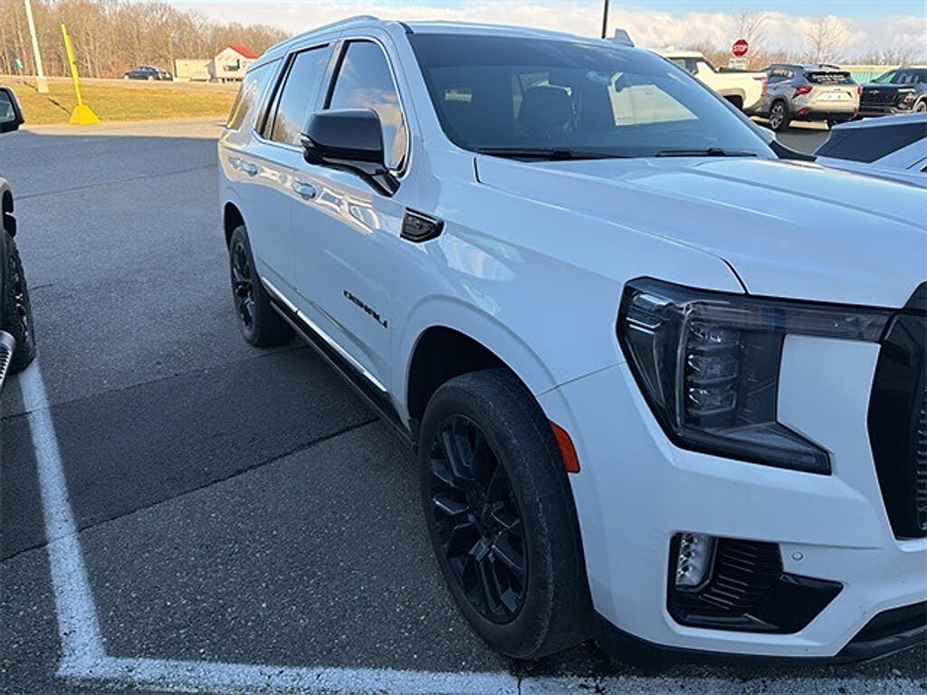 2023 GMC Yukon Denali 4WD