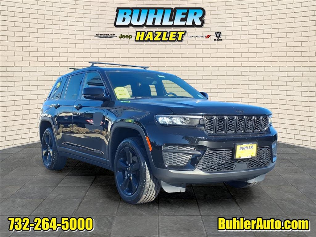 2022 Jeep Grand Cherokee Altitude 4WD