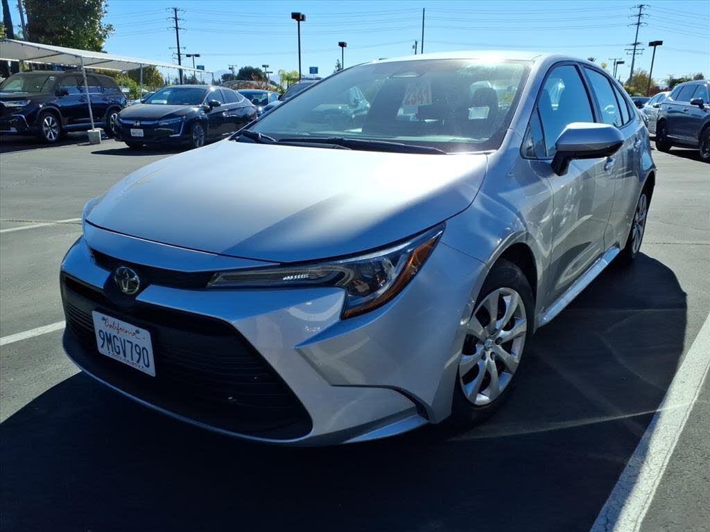 2024 Toyota Corolla LE FWD