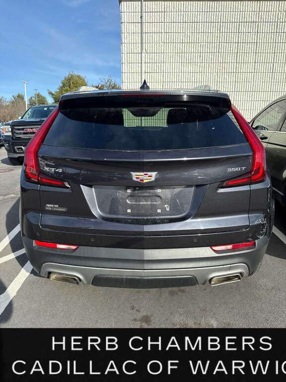 2022 Cadillac XT4 Premium Luxury AWD
