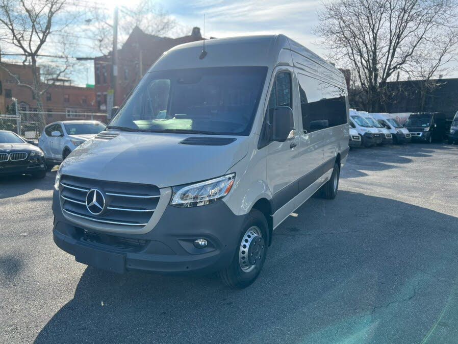 2024 Mercedes-Benz Sprinter 2500 170 High Roof Passenger Van RWD