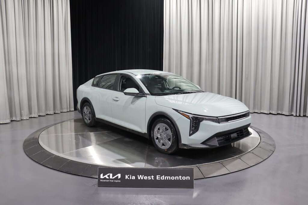 2025 Kia K4 LX FWD
