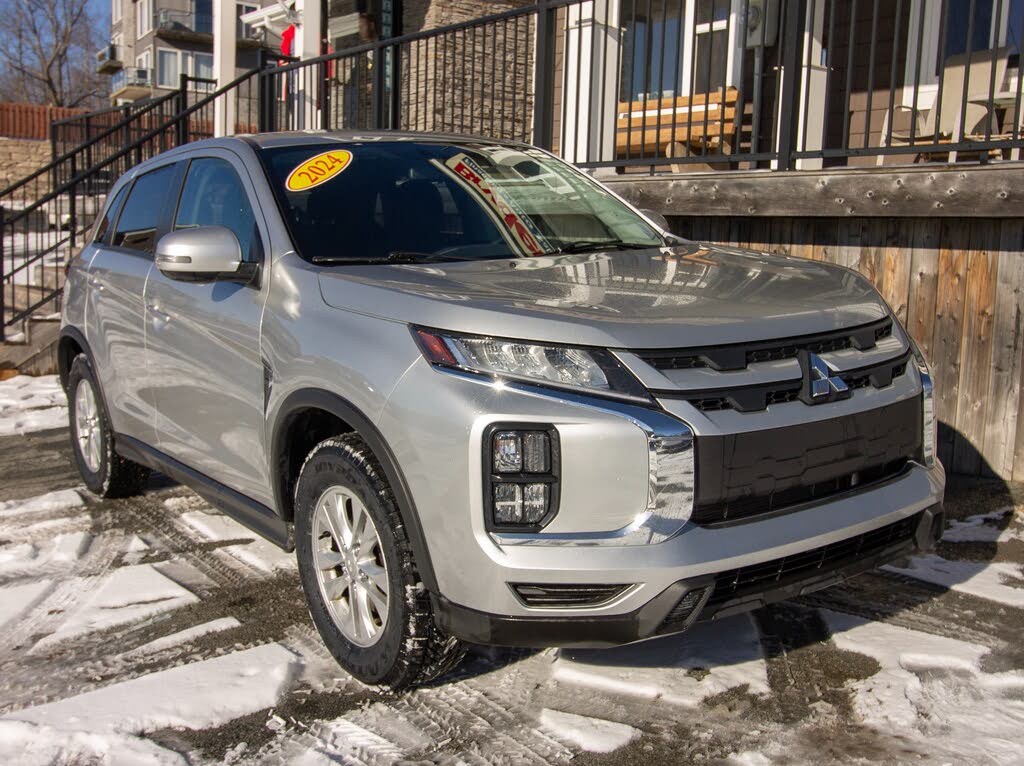 Mitsubishi RVR SE AWC 2024