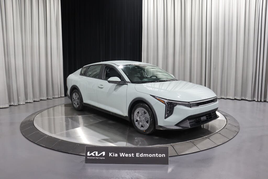 2025 Kia K4 LX FWD