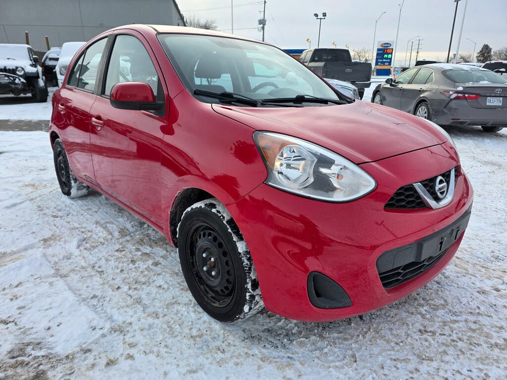 2016 Nissan Micra SV FWD