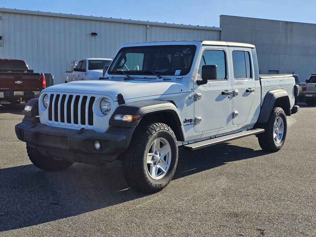 2020 Jeep Gladiator Sport S Crew Cab 4WD