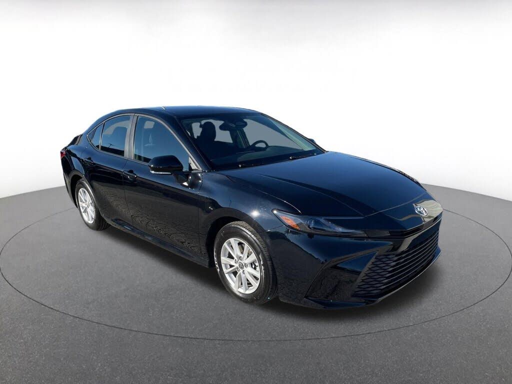 2025 Toyota Camry LE FWD