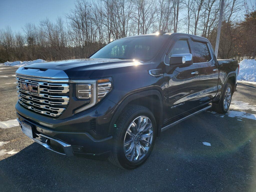 2022 GMC Sierra 1500 Denali Crew Cab 4WD