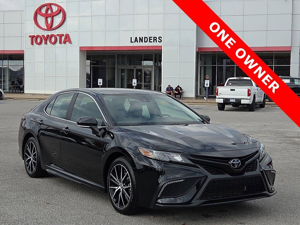 2023 Toyota Camry SE FWD