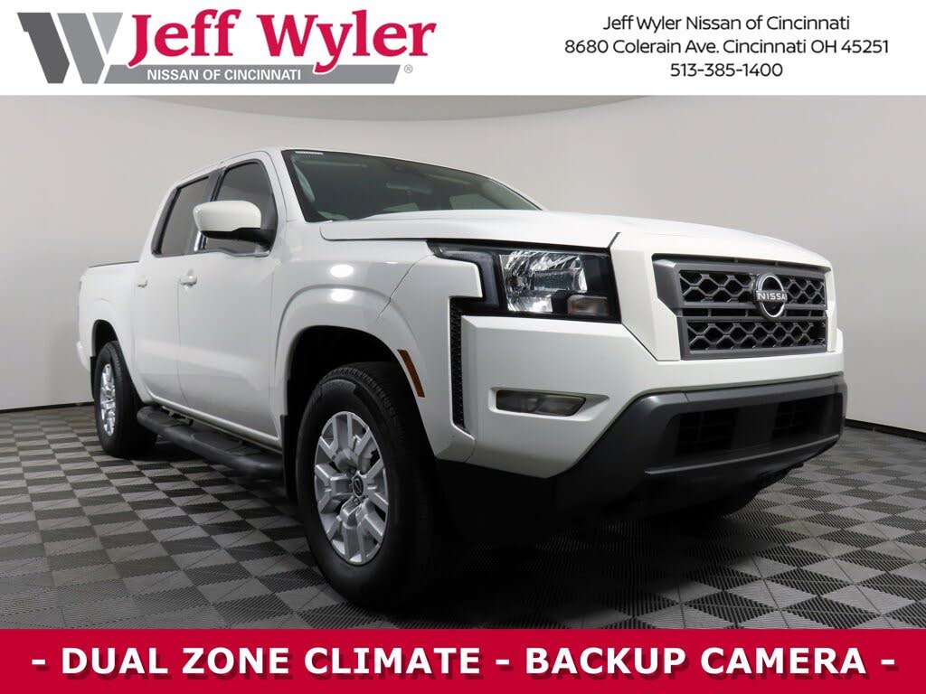 2023 Nissan Frontier SV Crew Cab 4WD