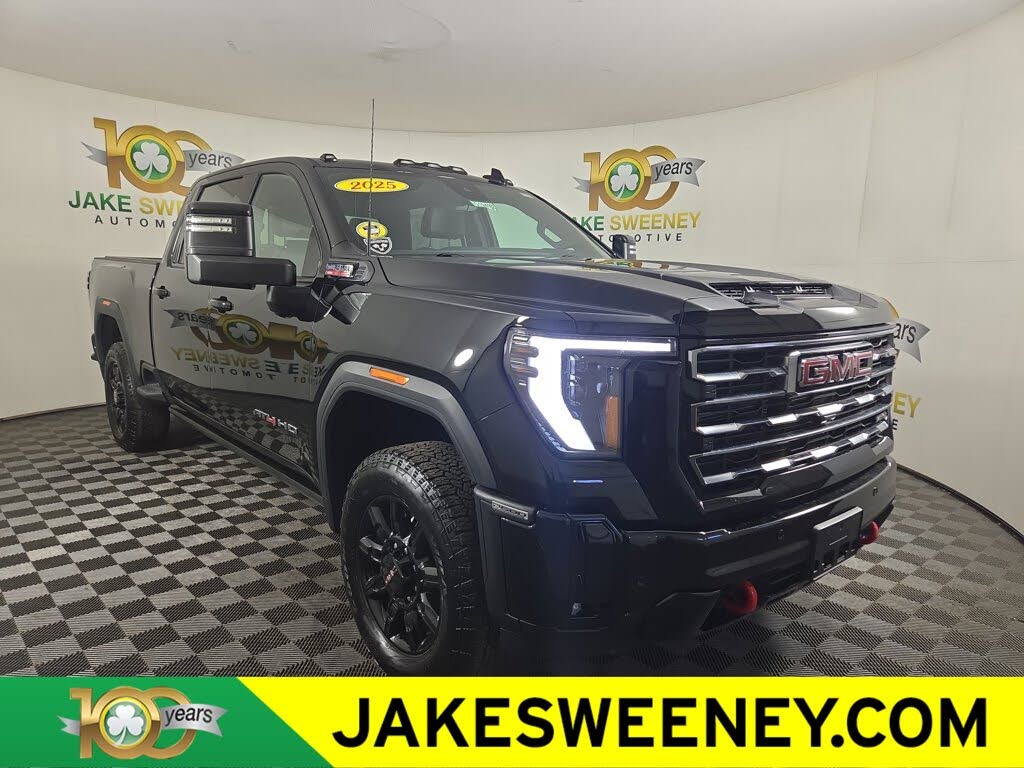 2025 GMC Sierra 2500HD AT4 Crew Cab 4WD
