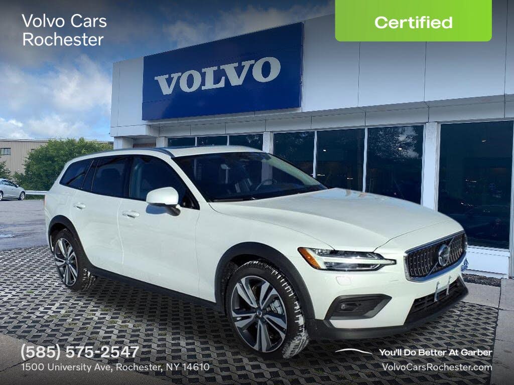 2025 Volvo V60 Cross Country B5 Plus AWD