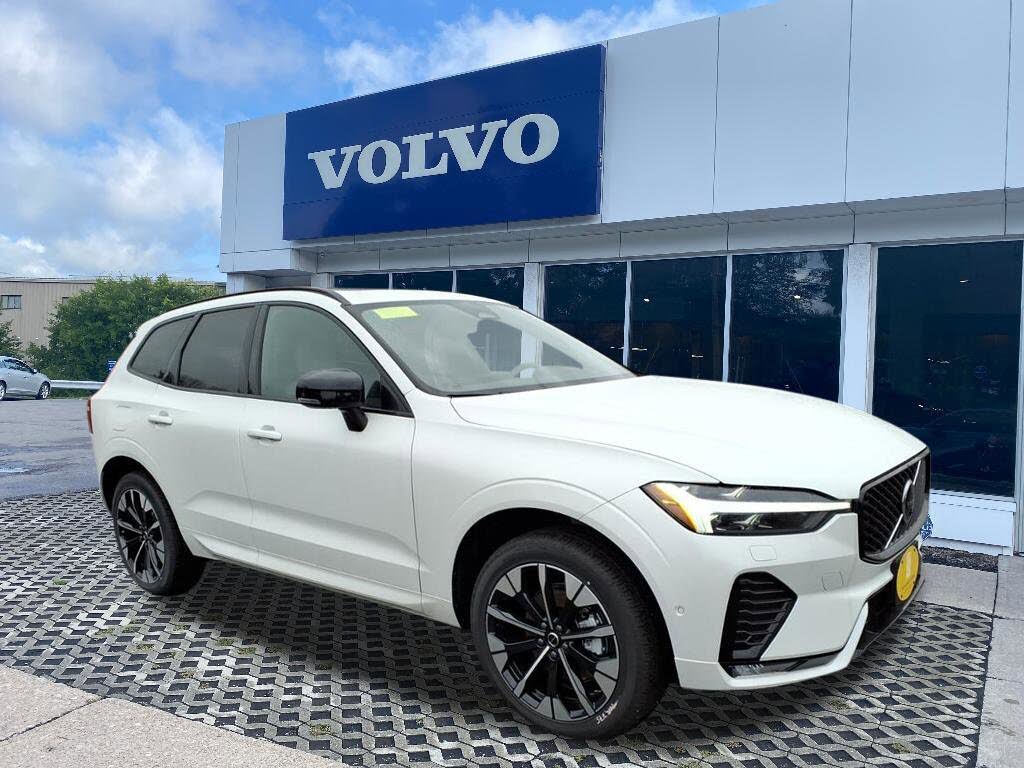 2026 Volvo XC60 B5 Plus AWD