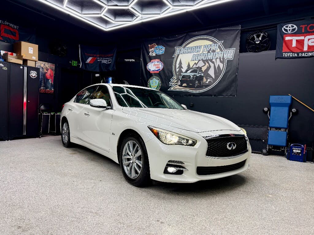 2016 INFINITI Q50 3.0t Premium RWD