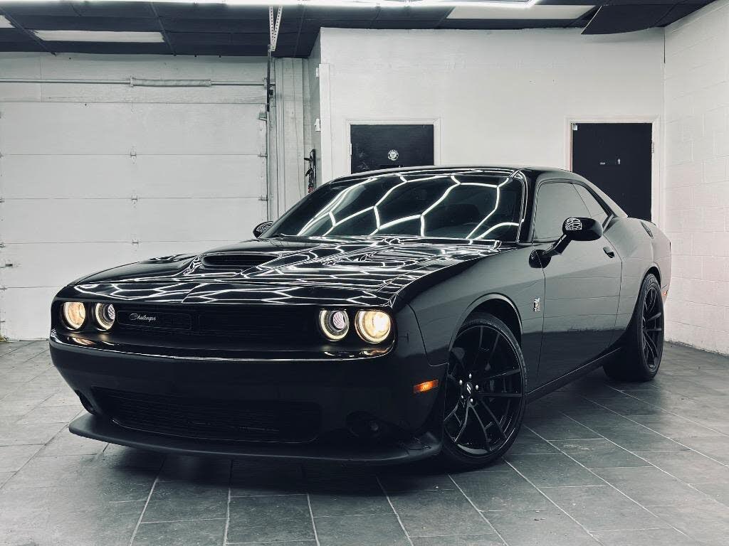 2022 Dodge Challenger R/T Scat Pack RWD