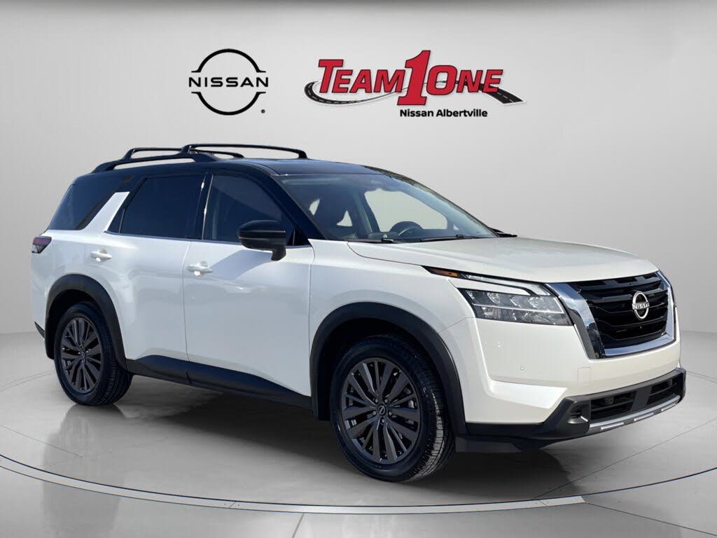 2024 Nissan Pathfinder SL FWD