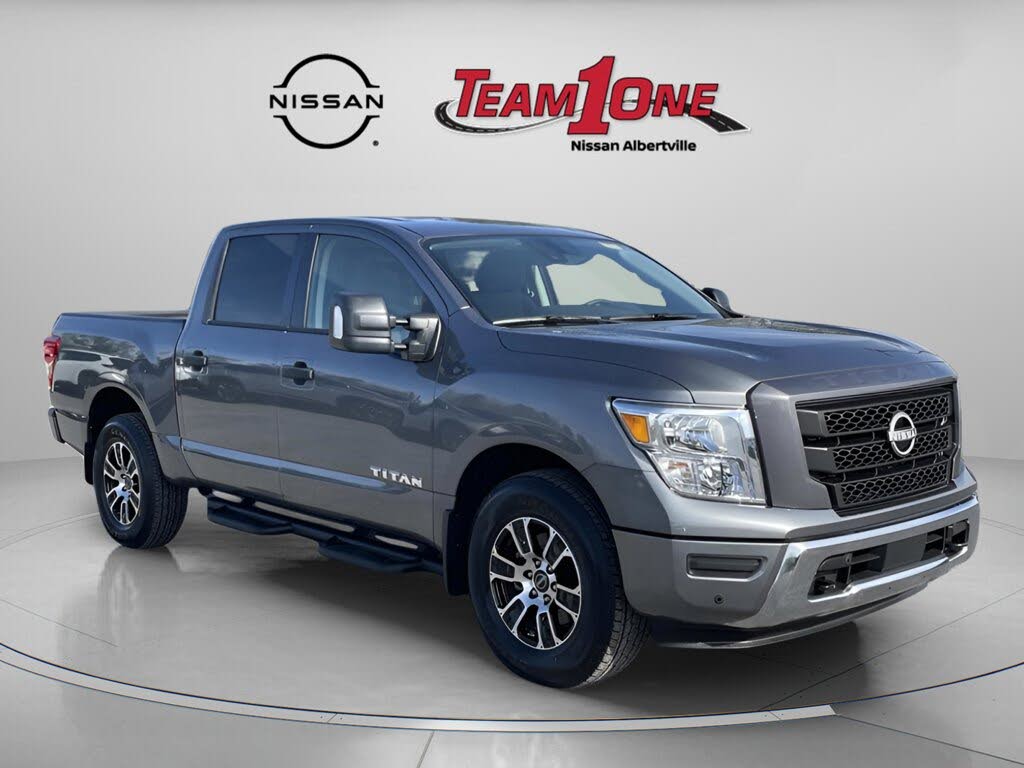2024 Nissan Titan SV Crew Cab 4WD