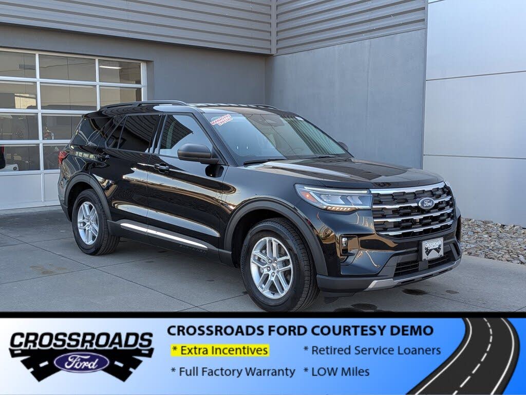 2025 Ford Explorer Active RWD