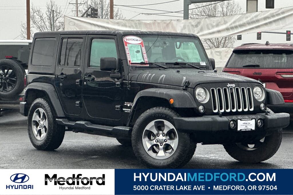 2017 Jeep Wrangler Unlimited Sahara 4WD