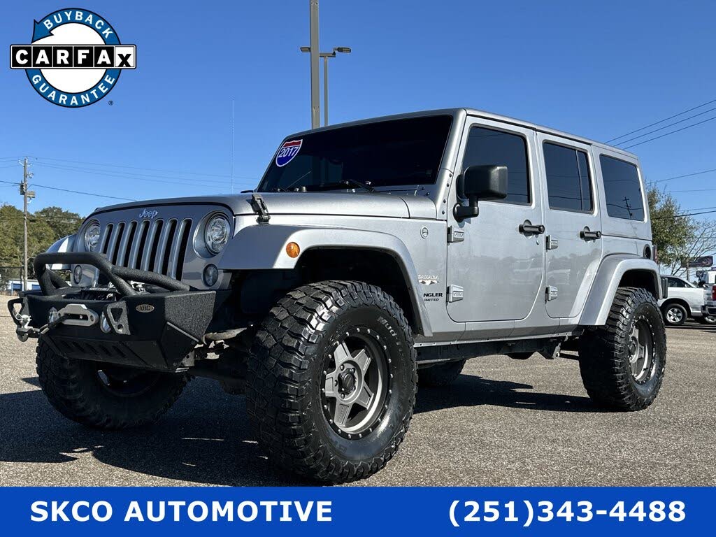 2017 Jeep Wrangler Unlimited Sahara 4WD